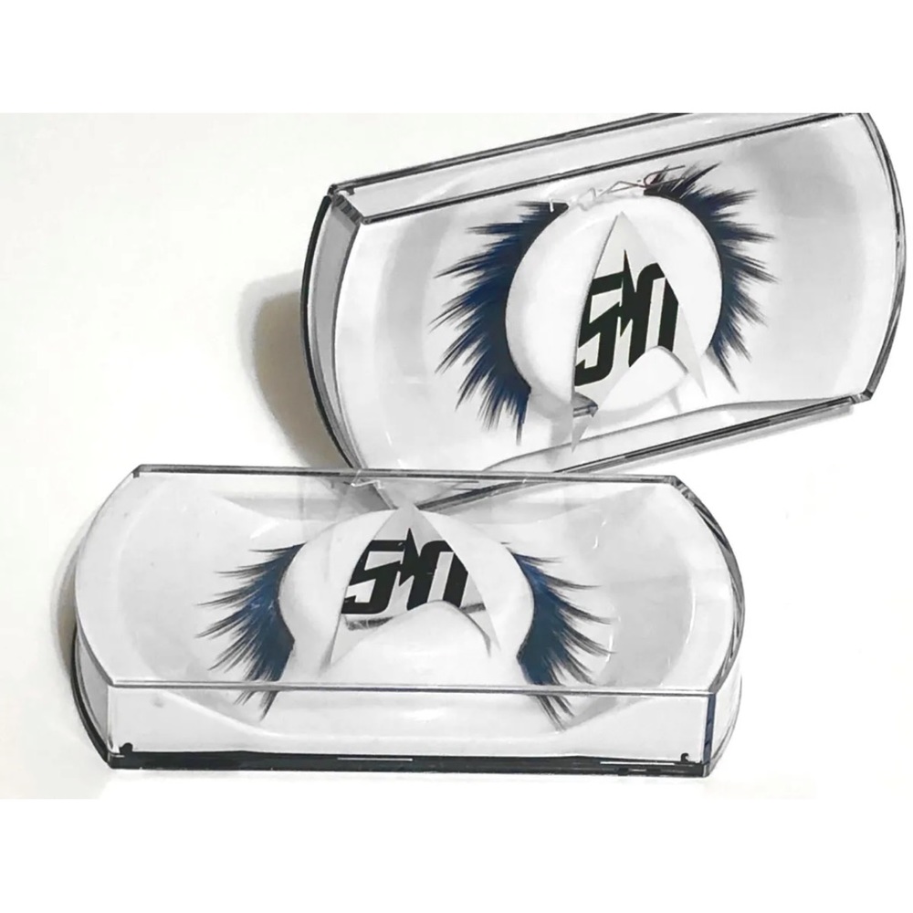 MAC Star Trek Eyelashes 1 pair New in Sleeve - Picture 2 of 3